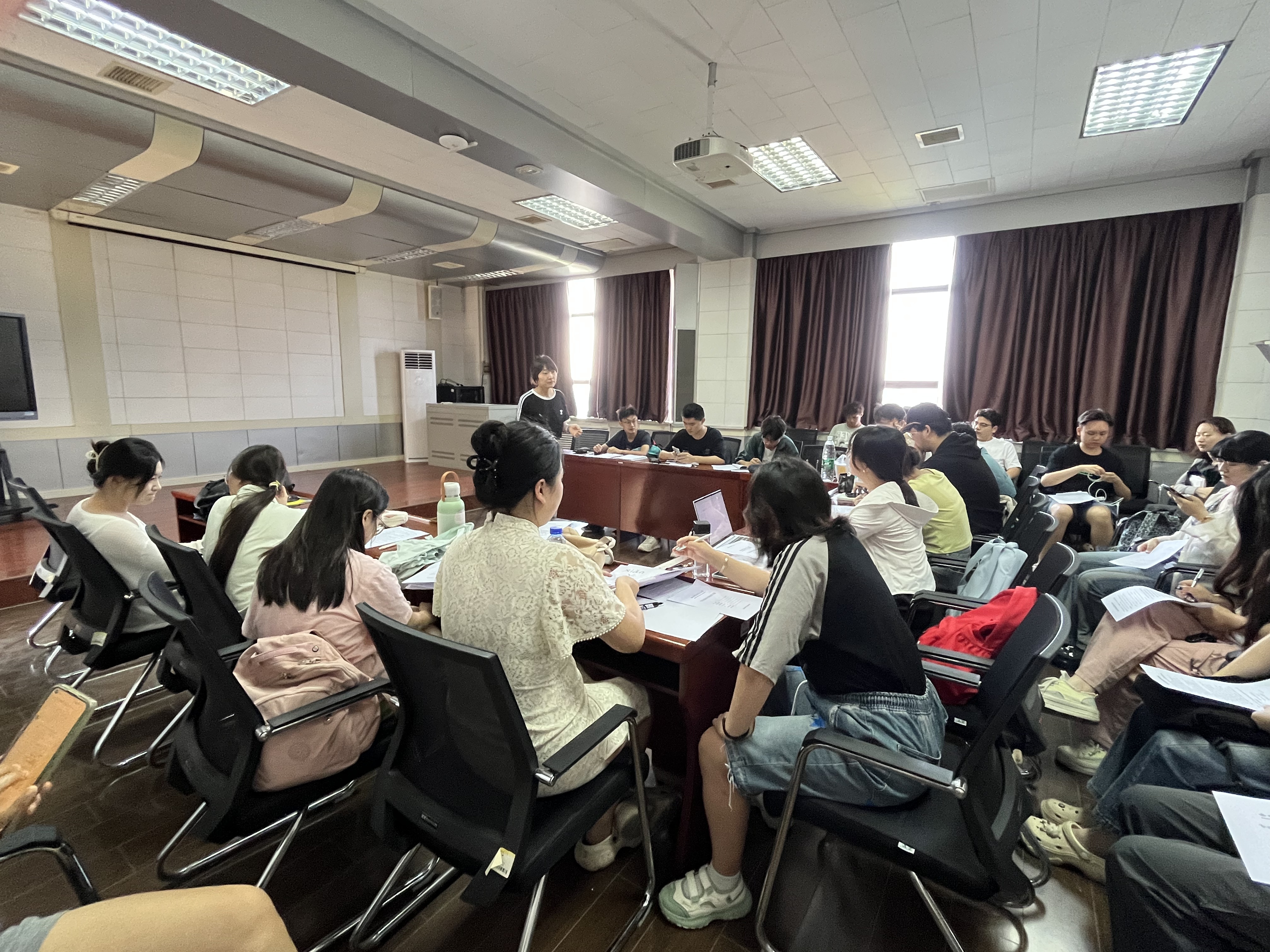 汉语国际教育2201班开启教学实习新征程2.jpg