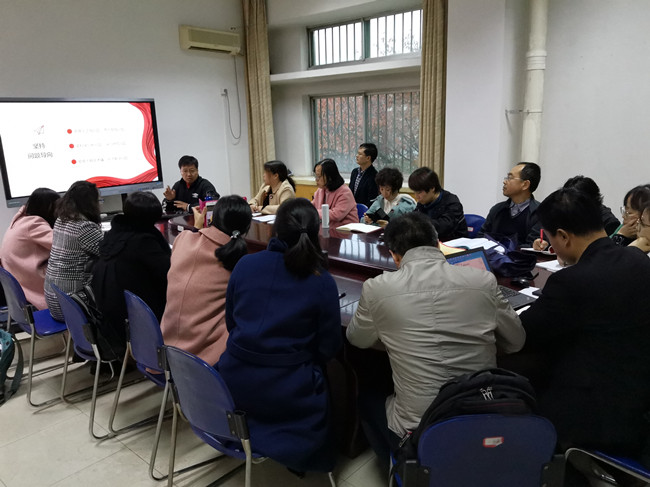 123ba2d2e6c54d518db81beb6f3310fe.jpg 杨主任专题讲座_副本.jpg