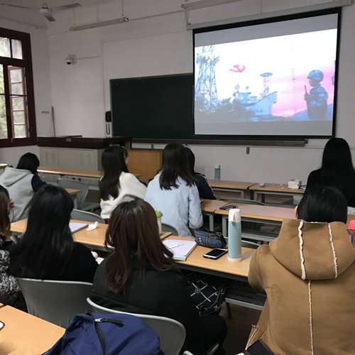 311b17e17072438c9e7bb49e49315dab.jpg 观看现场_副本.jpg